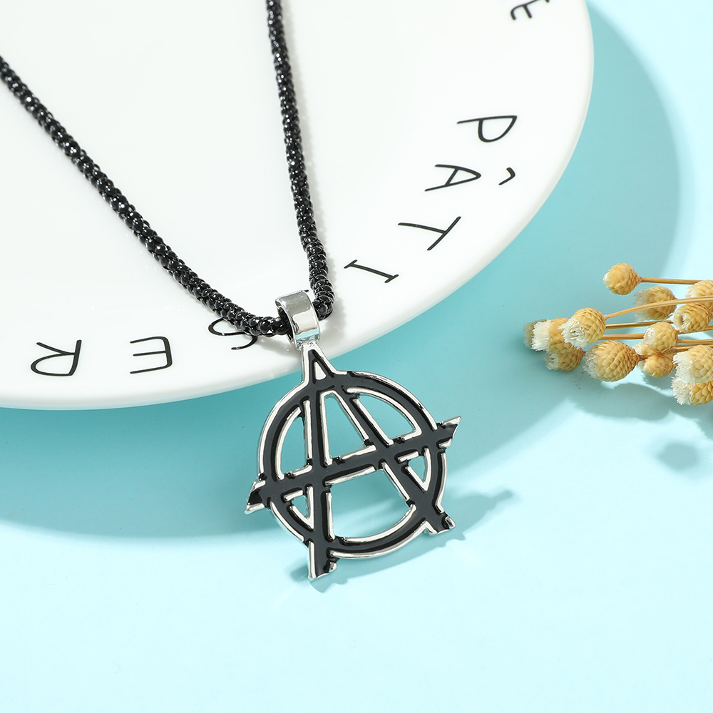 Men Accessories Pendant - ภาพยนตร์อเวนเจอร์ส ซิมโบล ตัวอักษร A โลโก้สร้อยคอวินเทจ อนาธิปไตย