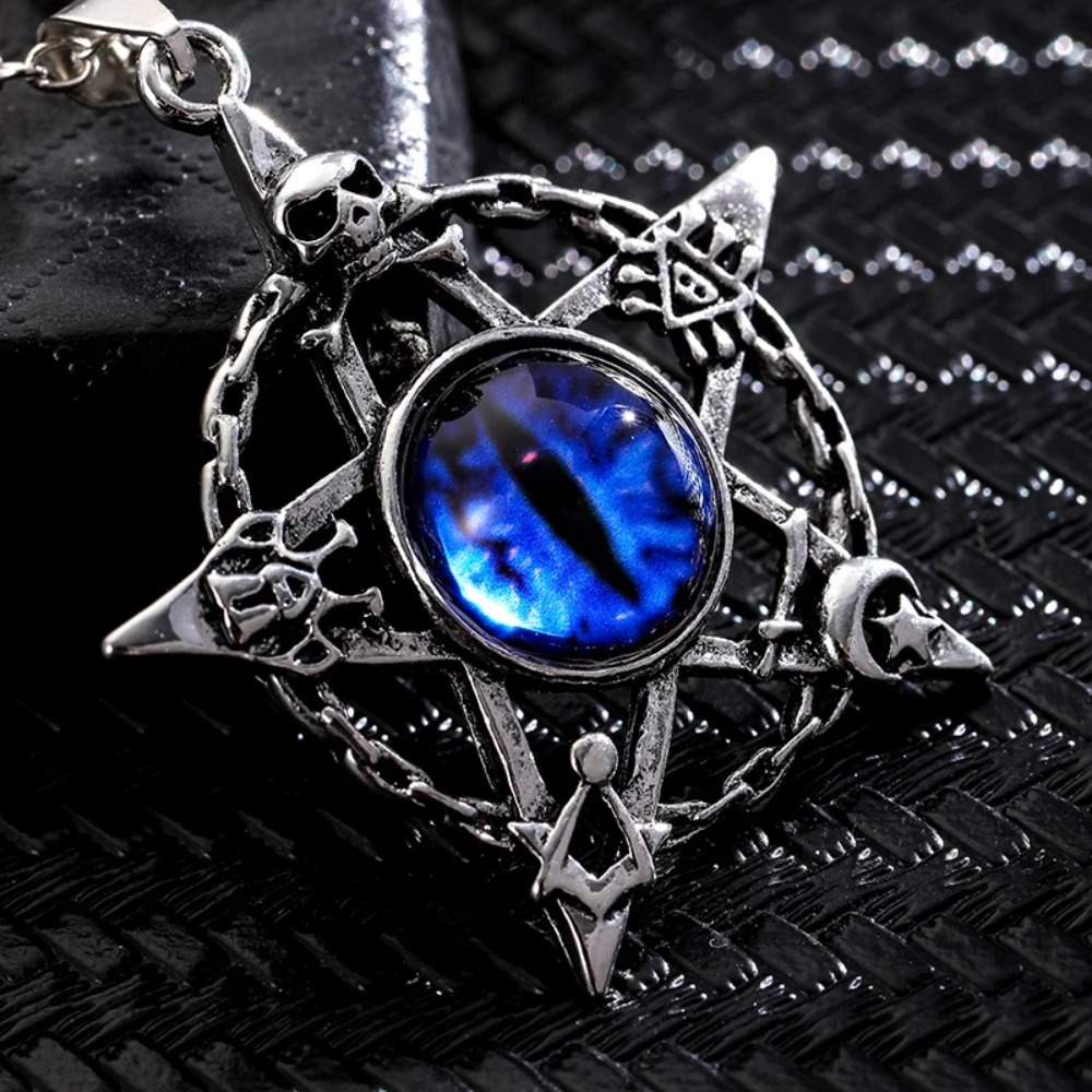 Men Accessories Pendant - สร้อยคอจี้รูปดาวห้าแฉกสไตล์ตาปีศาจสำหรับผู้ชายและผู้หญิง สไตล์เรโทร สายโลหะไม่สามารถปรับได้ ทันสมัย