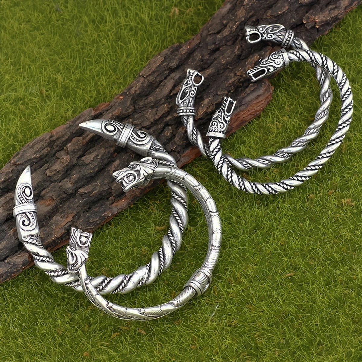 ชุดกำไลข้อมือ 4 ชิ้น สไตล์นอร์ - Men Accessories Ring And Bracelet บทวิจารณ์และราคา